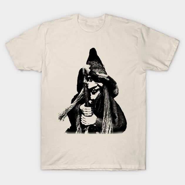 old witch T-Shirt by hottehue